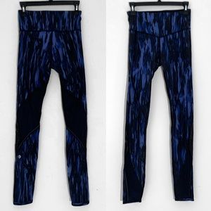 Lululemon Black & Blue with Mesh Leggings Size 4